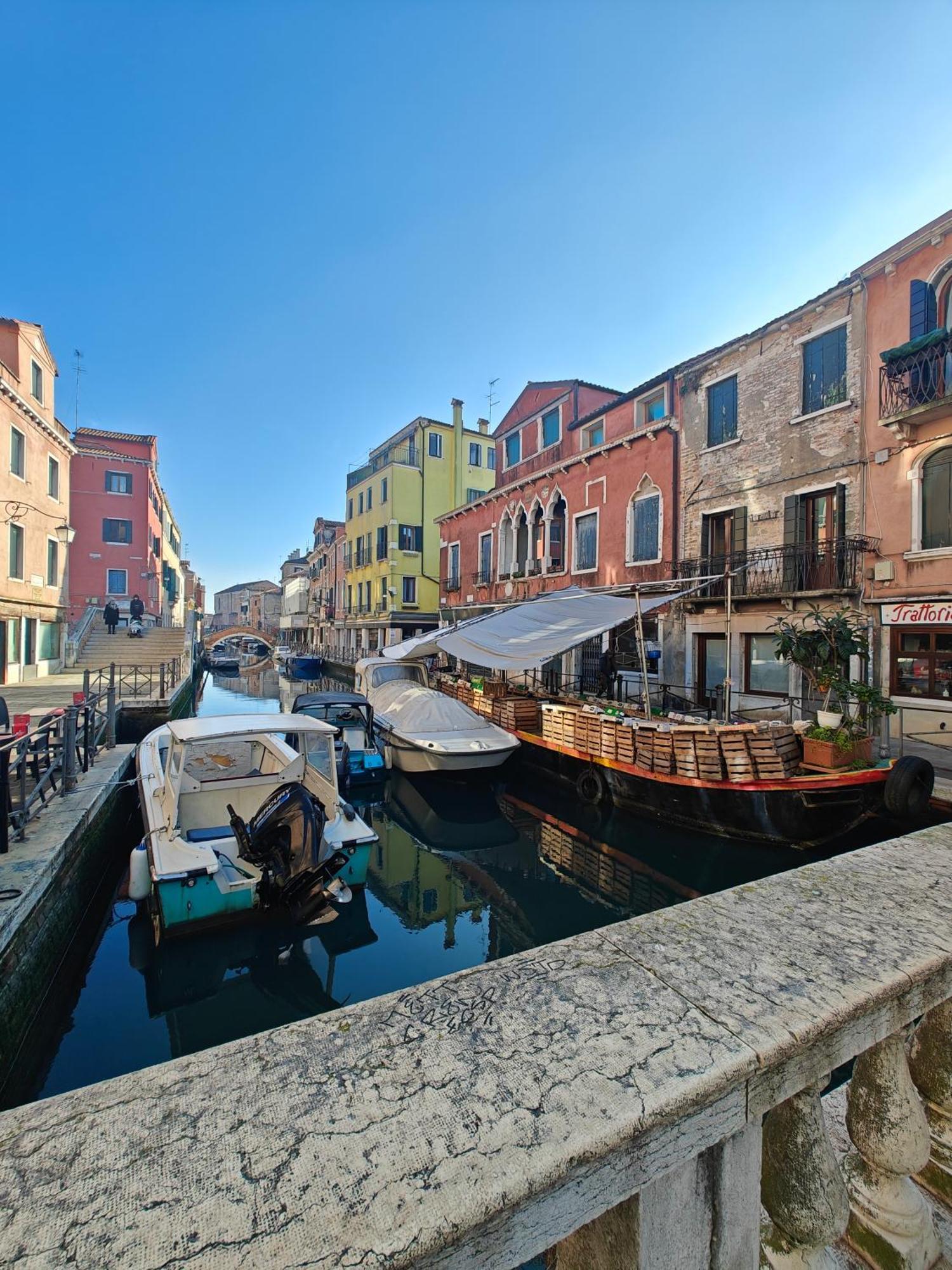 Castello Canal View Venice Luaran gambar